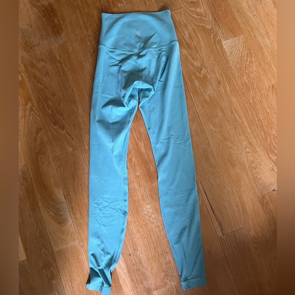 Lululemon wunder under leggings! - Picture 2 of 3